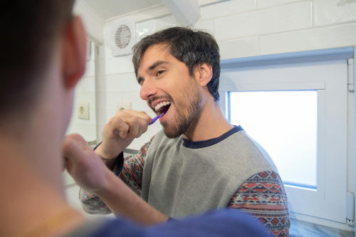 Fresh Approaches to Combat Bad Breath and Plaque Buildup