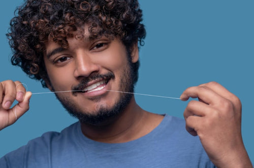 Comparing Water Flossers to Traditional String Floss