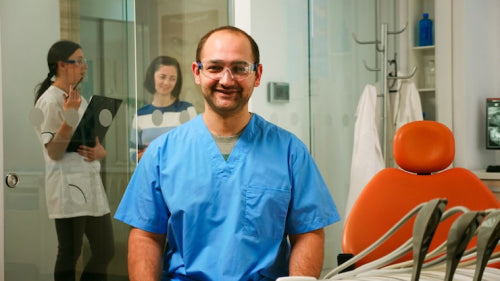 Canadian Dental Clinics Adopt Water Flossers for Orthodontic Patients