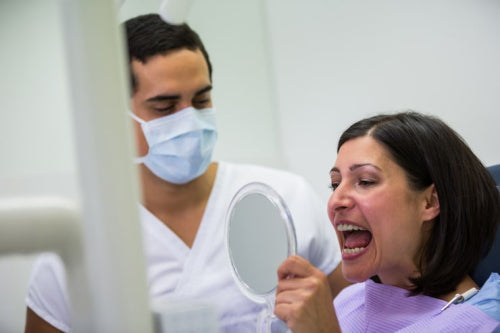 How to Keep Your Gums Healthy Between Dental Visits