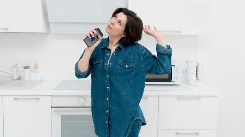 How to Decide Between Countertop and Portable Water Flossers