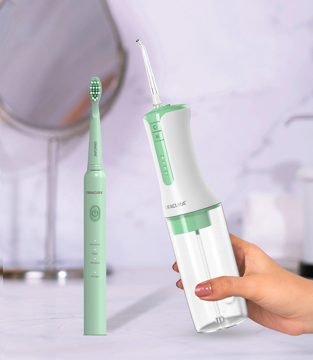 ORACURA® Daily Care Combo OC300 Smart Pro Water Flosser LITE & SB200 Sonic Lite Electric Rechargeable Toothbrush