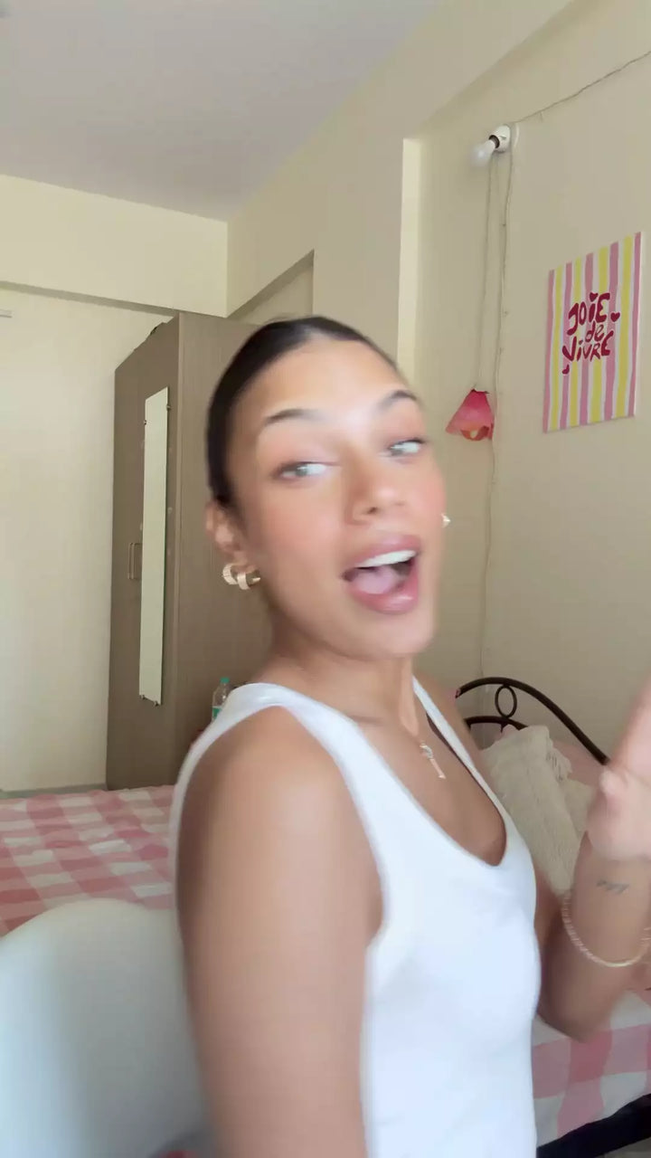 Video featuring Natural Toothpaste: Brightening (Charcoal) & Fresh Breath (Coconut) Pack of 2 - 75g each